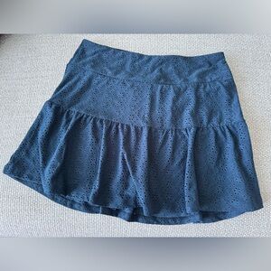 Kyodan Navy Eyelet Mini Skirt. Size M. Casual or tennis/pickleball ready.